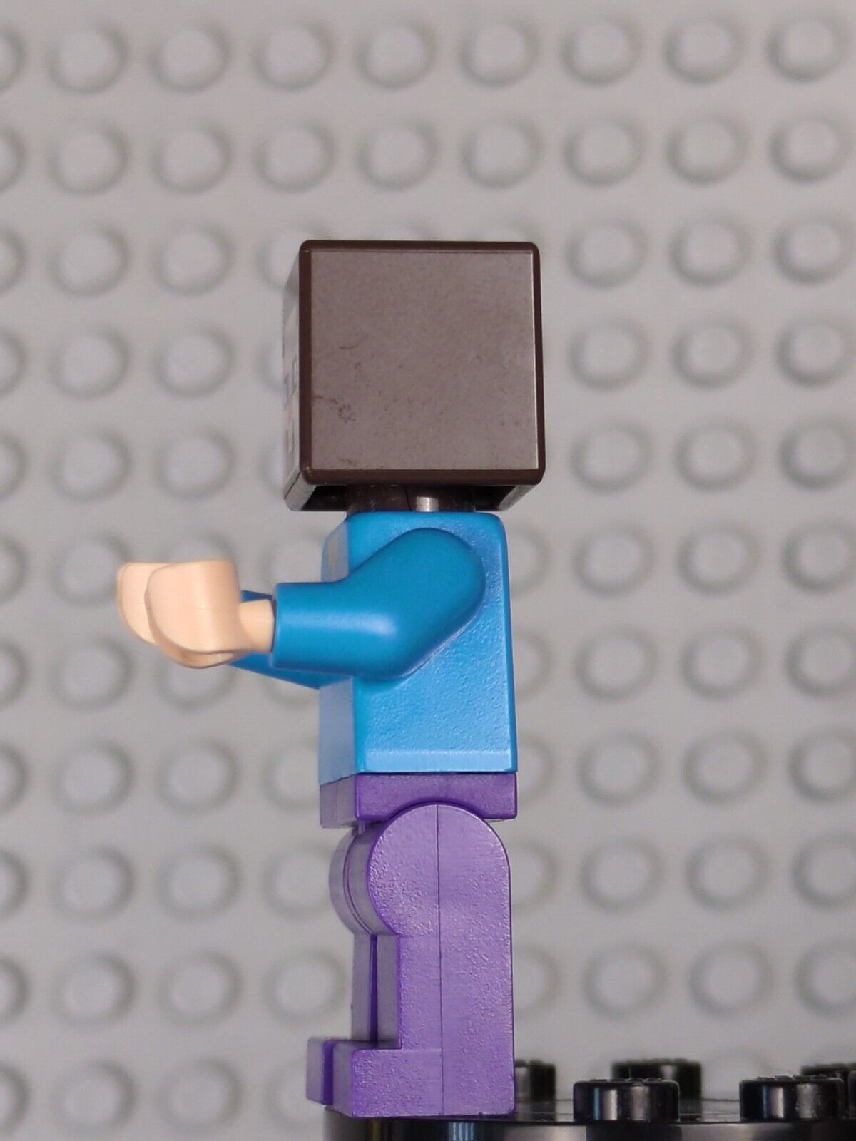 Lego Minecraft: Steve - Dark Purple Legs min009 Sets 21116, 30672, 21248