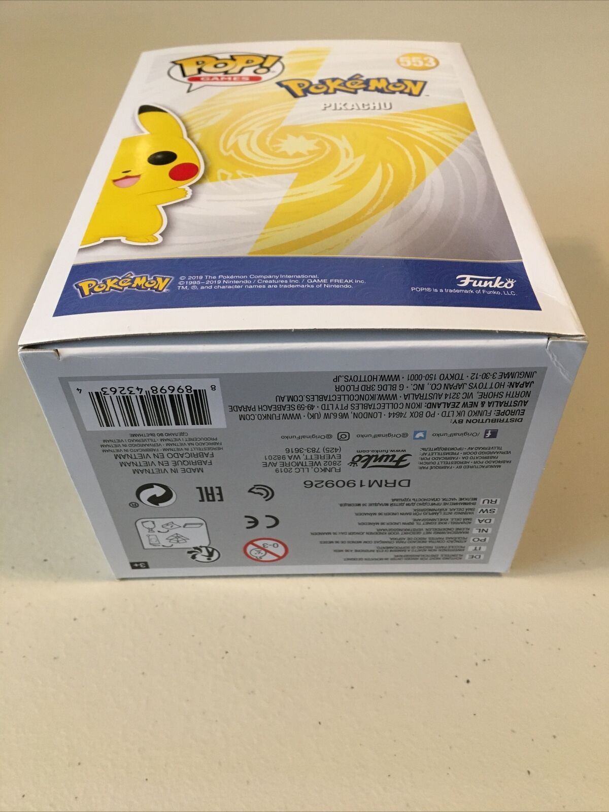 **BRAND NEW** FUNKO POP Pokémon: Pikachu #553 Vinyl Figurine **FAST SHIPPING**