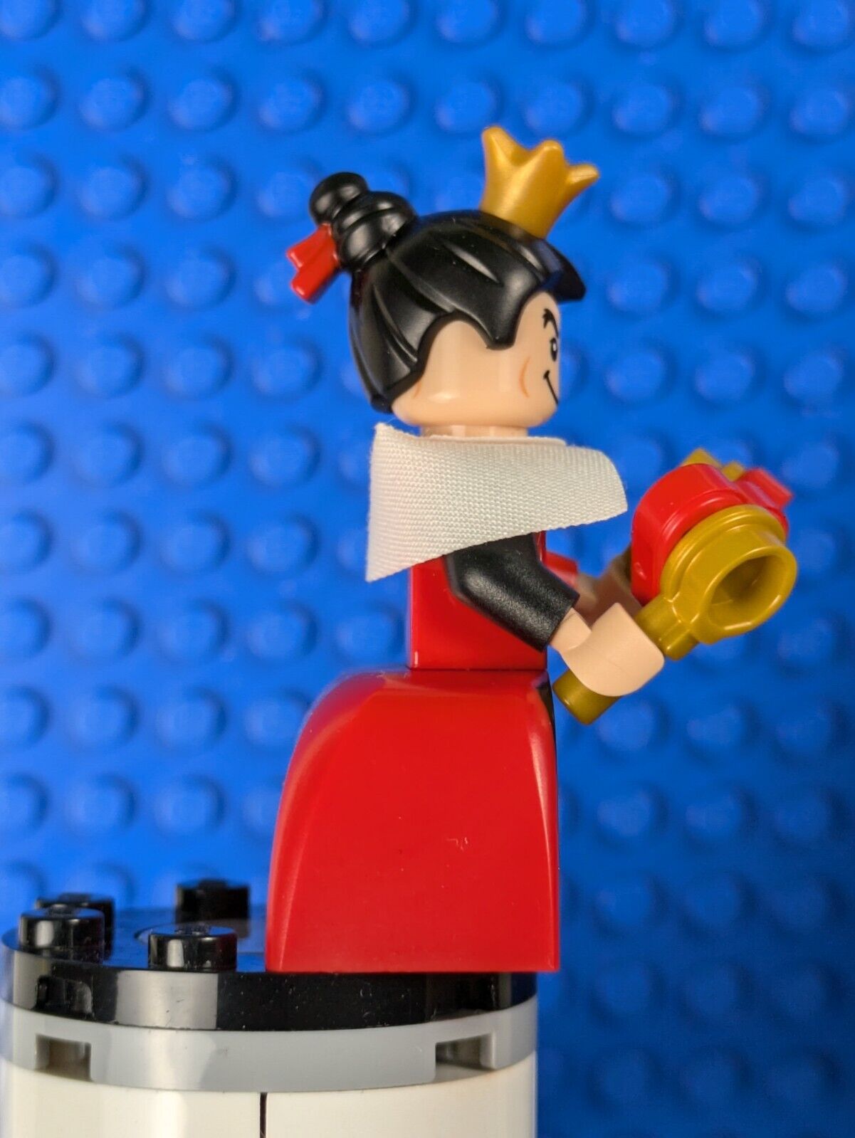 Lego Collectible Minifigures: Disney 100: Queen of Hearts dis098 Set 71038