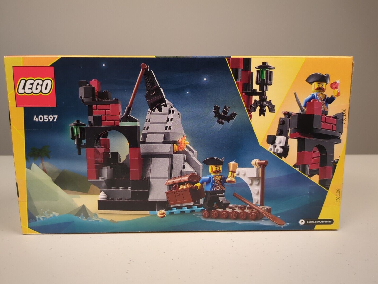 Lego Creator: Pirates IV: Scary Pirate Island Set 40597 New