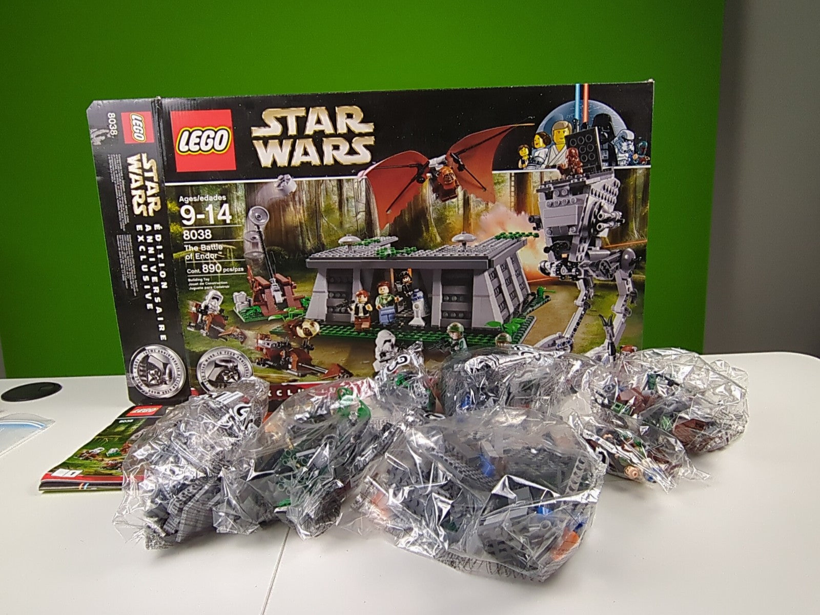 Lego Star Wars: The Battle of Endor 8038 BRAND NEW!