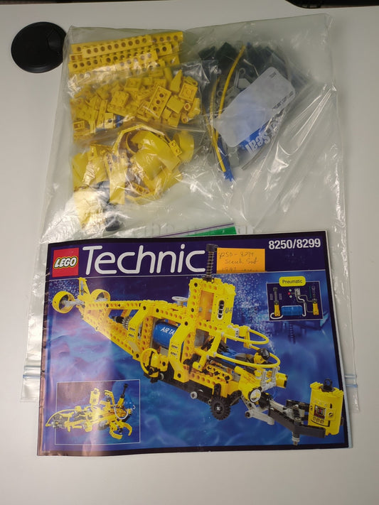 Lego Technic: Model: Harbor: Search Sub Set 8250-8299 w/ Instructions