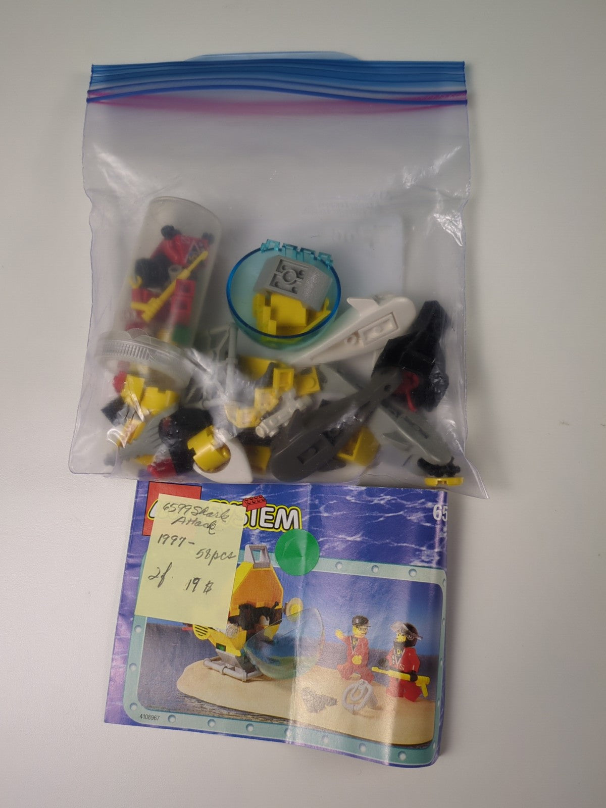 Lego Town: Divers: Shark Attack Set 6599 - w/ Instructions