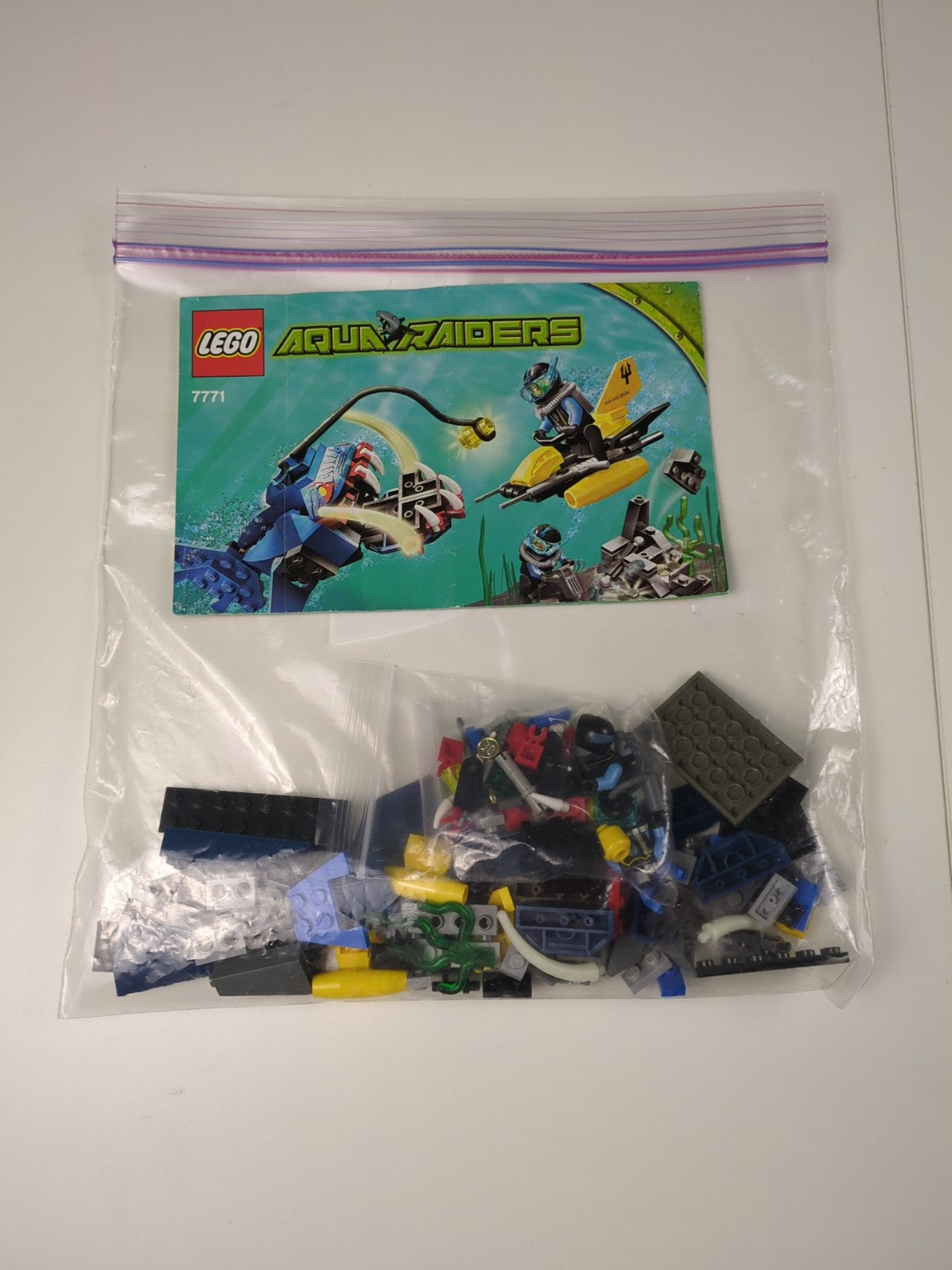 Lego Aquazone: Aquaraiders II: Angler Ambush Set 7771 - w/ Instructions