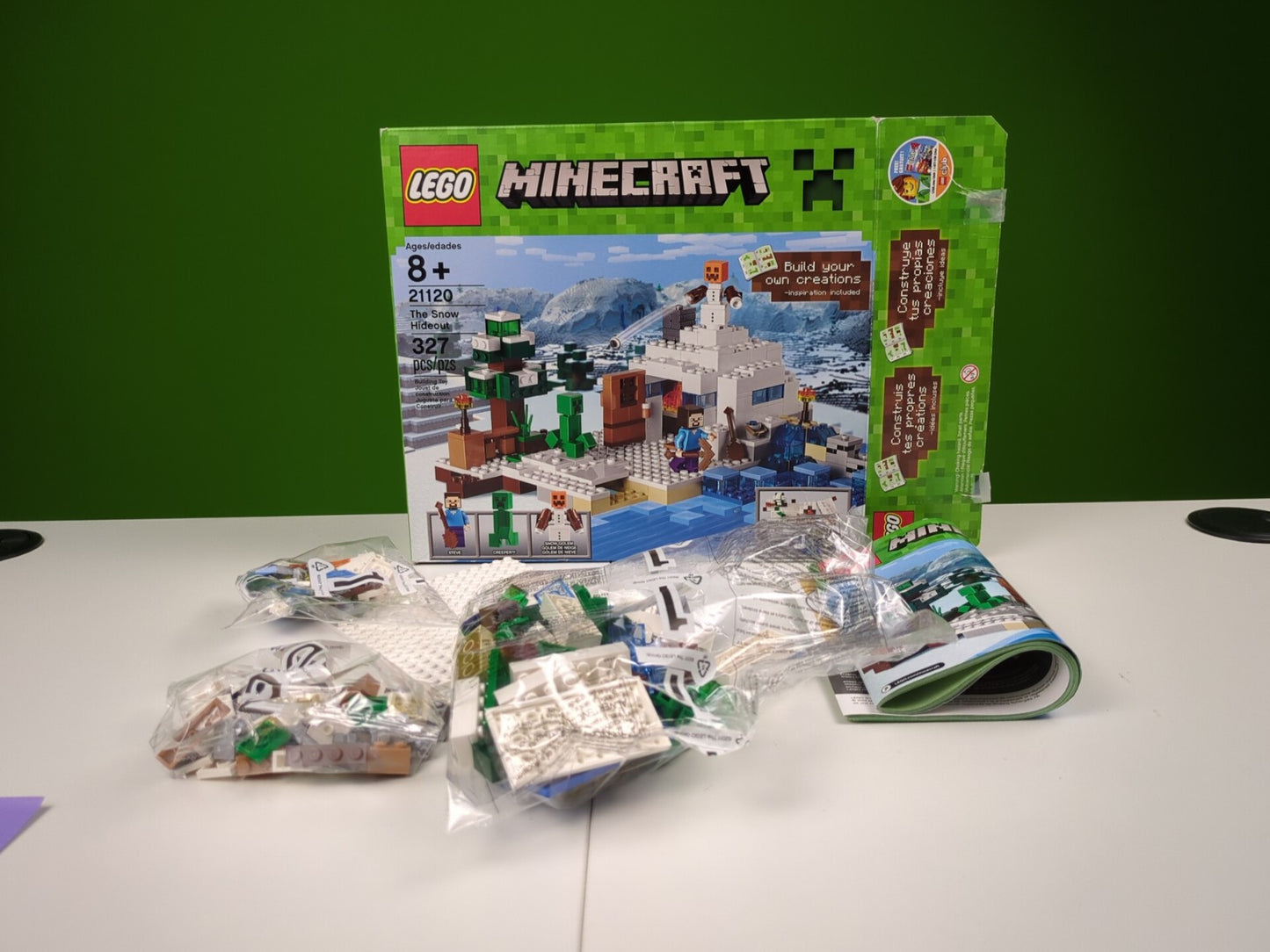 Lego Minecraft: The Snow Hideout Set 21120 - Incomplete but new