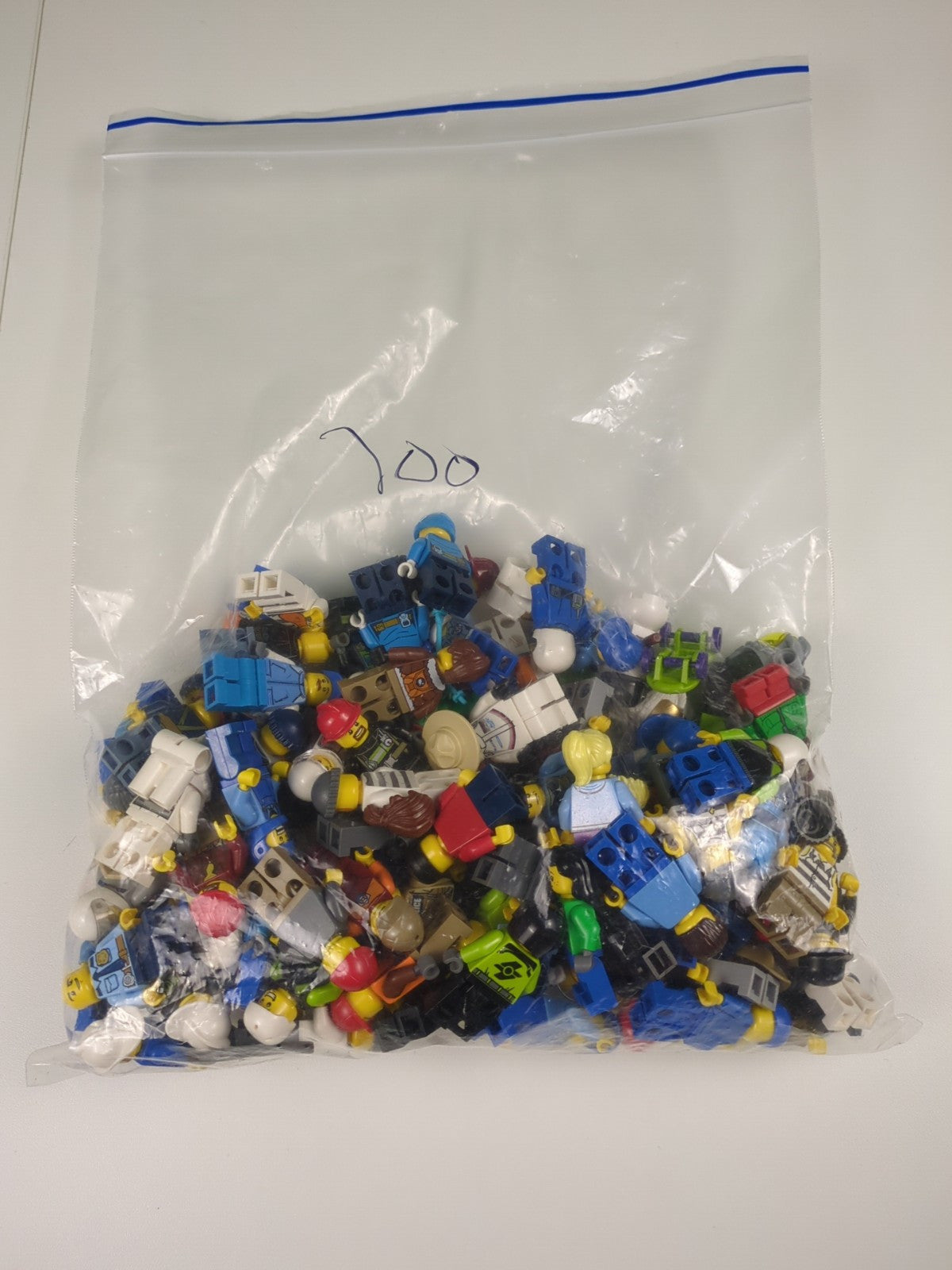 Lego 100 Minifigures Bundle / Lot