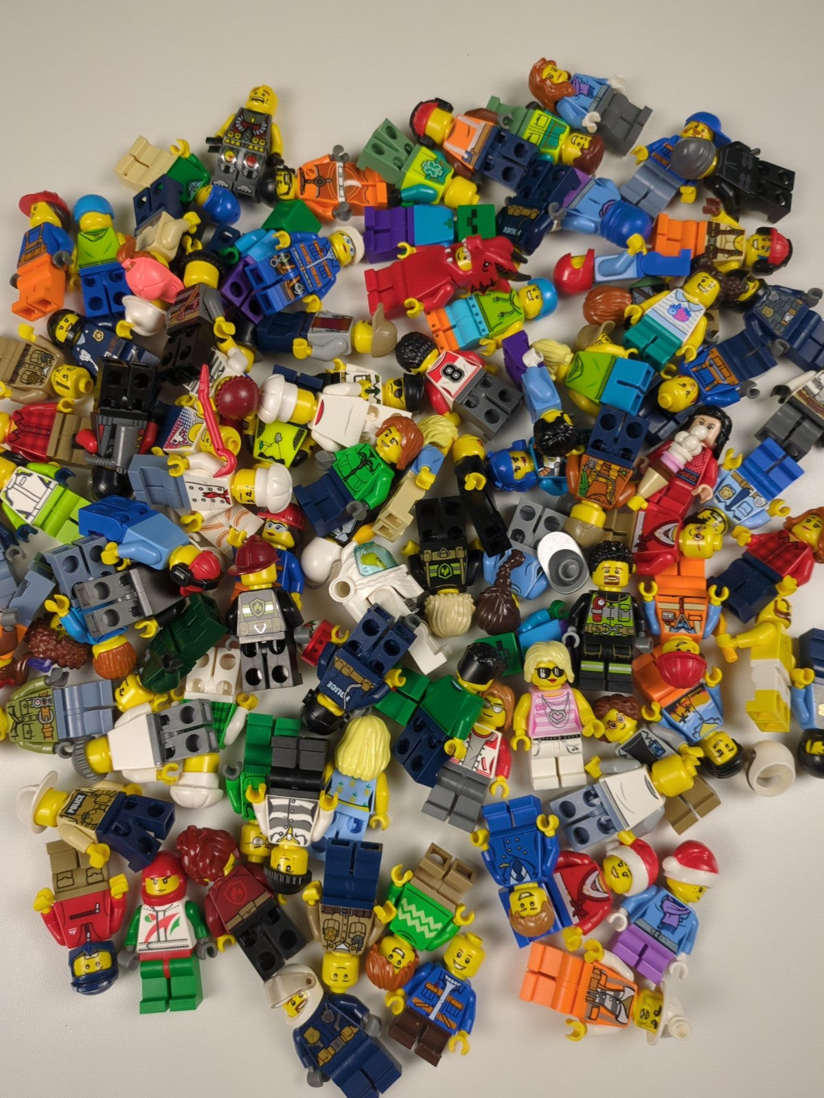 Lego 100 Minifigures Bundle / Lot