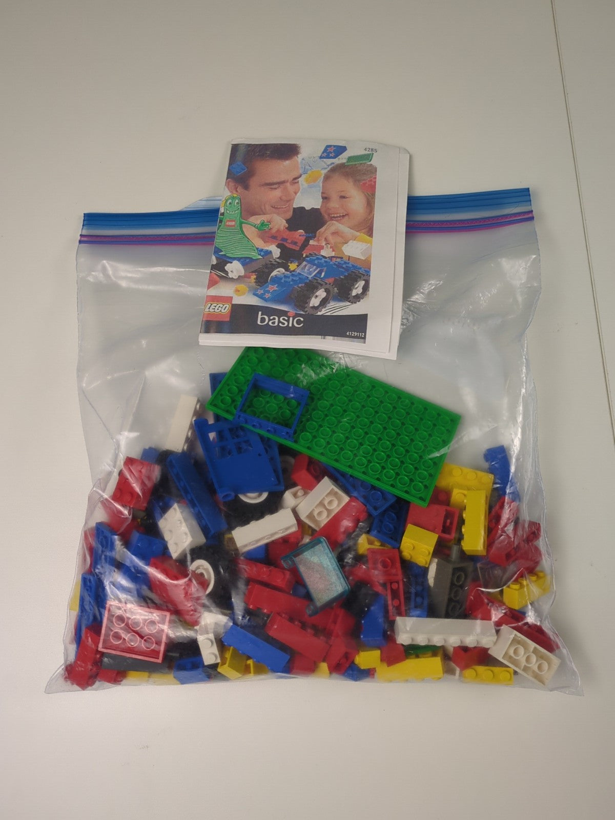 Lego Universal Building Set: Classic Basic: Small Bucket Set 4285 - Instructions